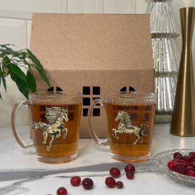 Набор из 2-х чашек с накладками Лошадки в упаковке Домик