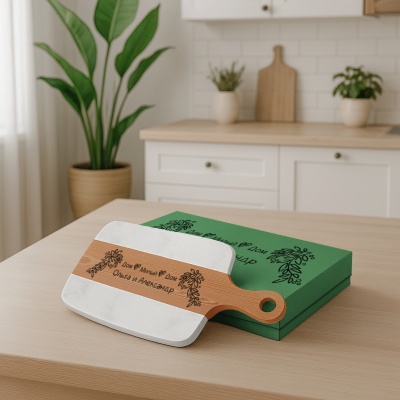 Разделочная доска подарочная "Дом милый дом Ольга и Александр" в подарочной коробке