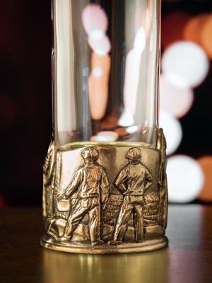 Стопка патрон Профессии "Нефтяник", в черной подарочной упаковке