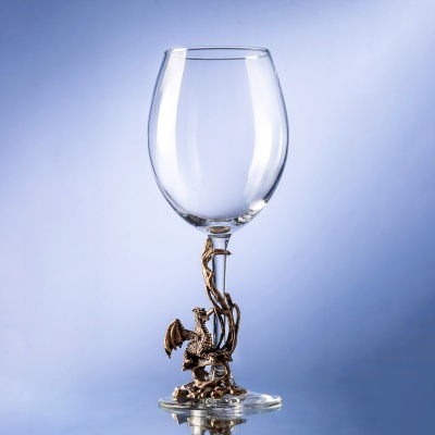 Бокал для вина "Дракониха"(со статуэткой на ножке), в подарочной упаковке.