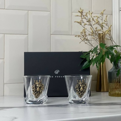 Набор из 2-х бокалов для виски с накладками Лев в короне в черной коробке