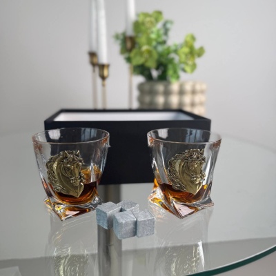 Набор из 2-х бокалов для виски квадро Лошадь в черной подарочной коробке