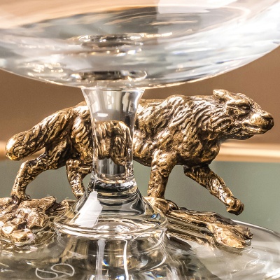 Подарочный бокал для коньяка "Волк" в подарочной коробке