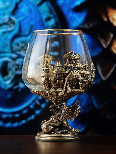 Набор 4 бокала для коньяка (Р) "Дракон на шаре",6 стопок патрон "Дракон", в деревянной шкатулке.