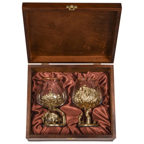 Набор 2 бокала для коньяка "Охота на Вепря" и "Охота на Утку", в шкатулке из массива