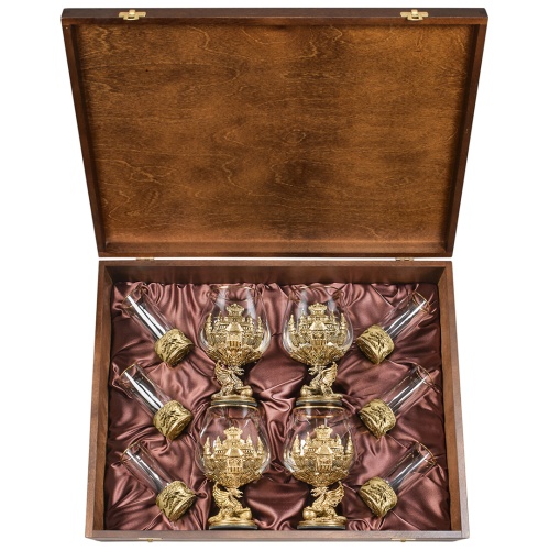 Набор 4 бокала для коньяка (Р) "Дракон на шаре",6 стопок патрон "Дракон", в деревянной шкатулке.