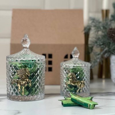 Набор Новогодний: две шкатулки большая и малая с накладками Лошадь в упаковке домик с конфетами