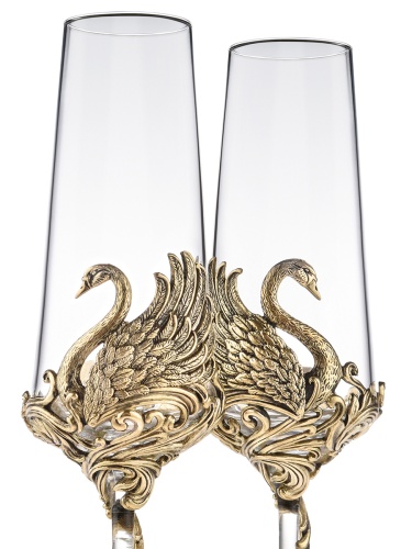 Набор 2 бокала для шампанского "Лебеди", в черной подарочной упаковке.