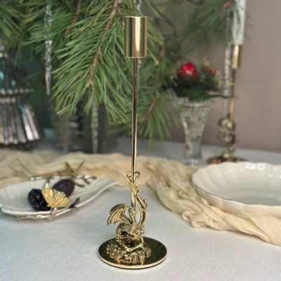 Подсвечник металлический малый Дракониха в транспортной коробке