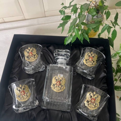 Набор со штофом Герб РФ: Штоф Таймлесс, 4 бокала для виски с накладками в черной коробке