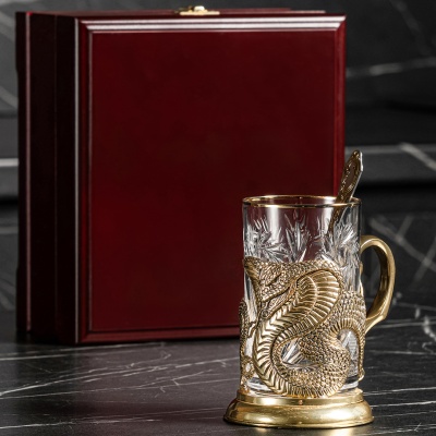 Подстаканник ручной работы "Змея", в шкатулке из массива