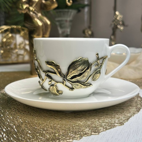 Чайная пара Магнолия латунь в черной подарочной коробке