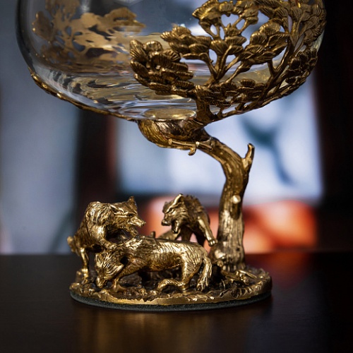 Набор 2 бокала для коньяка "Волки", в шкатулке из массива