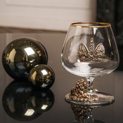 Бокал для коньяка Шаранте Лев с накладкой Корона в ч/б картонной коробке