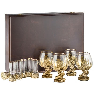 Набор 4 бокала для коньяка (Р) "Дракон на шаре",6 стопок патрон "Дракон", в деревянной шкатулке.