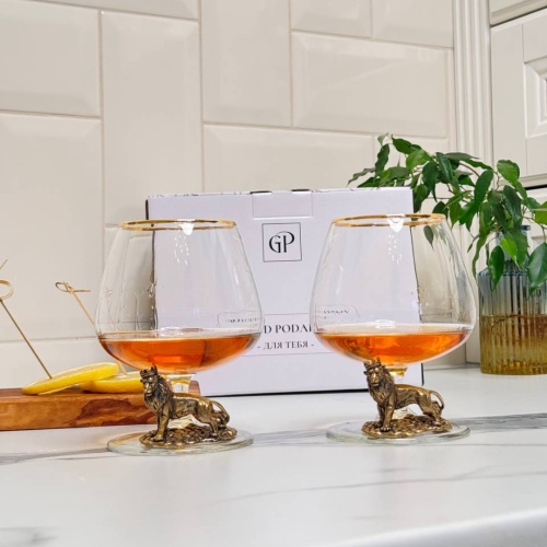 Набор из 2-х бокалов для коньяка "Лев с короной" в картонной коробке