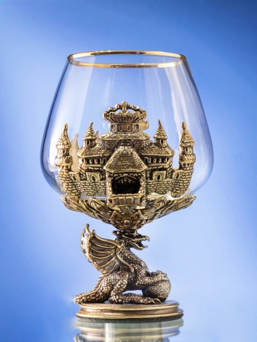 Набор 4 бокала для коньяка (Р) "Дракон на шаре",6 стопок патрон "Дракон", в деревянной шкатулке.