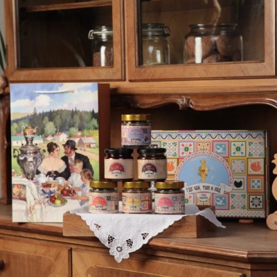 Подарочный набор чая 4 вида ассорти, варенье, джем