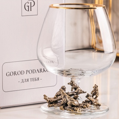 Подарочный бокал для коньяка "Медведи" в картонной коробке