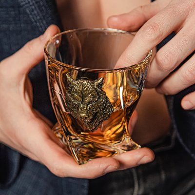 Бокал для виски "Волк" в картонной коробке