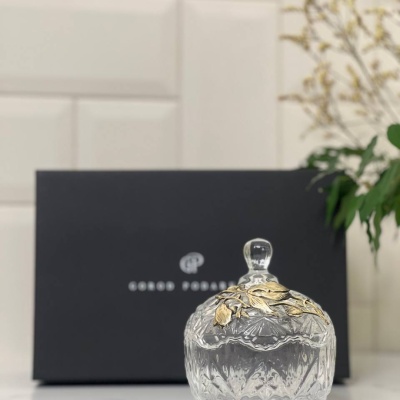 Шкатулка Цветок Ириса с накладкой Ирис в черной подарочной коробке