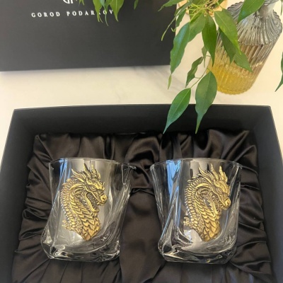 Набор из 2-х бокалов для виски с накладками Дракон в черной коробке