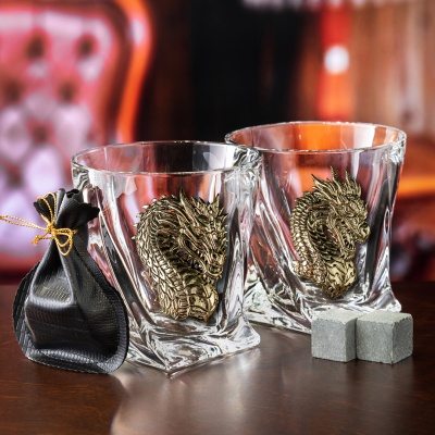 Набор 2 бокала для виски "Квадро",накладка "Дракон 1 и 2",мешки,камни, в черной подарочной упаковке.